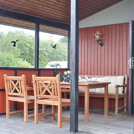 Three-bedroom Holiday In * Skibby