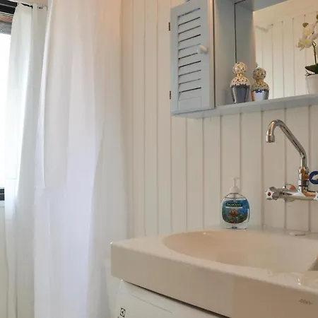 Three-bedroom Holiday In * Skibby