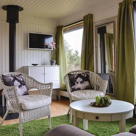 בית נופש Three-bedroom Holiday In *